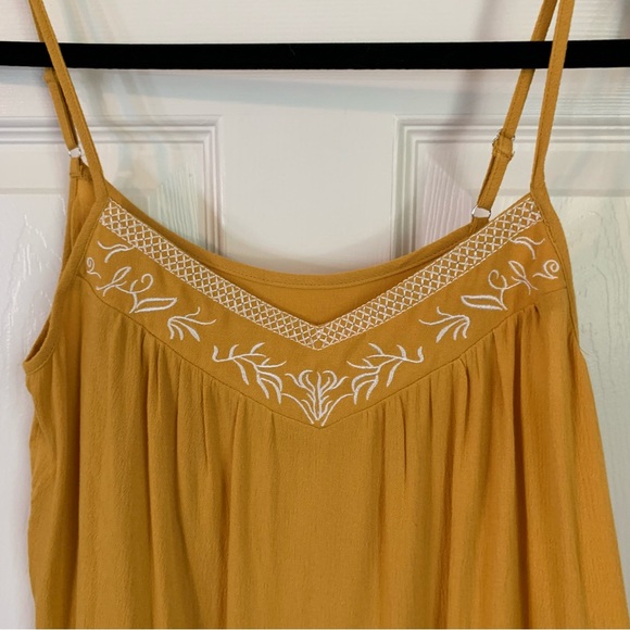 NWT Cupshe Mustard Yellow Embroidered Tank Top, size S - Picture 3 of 7